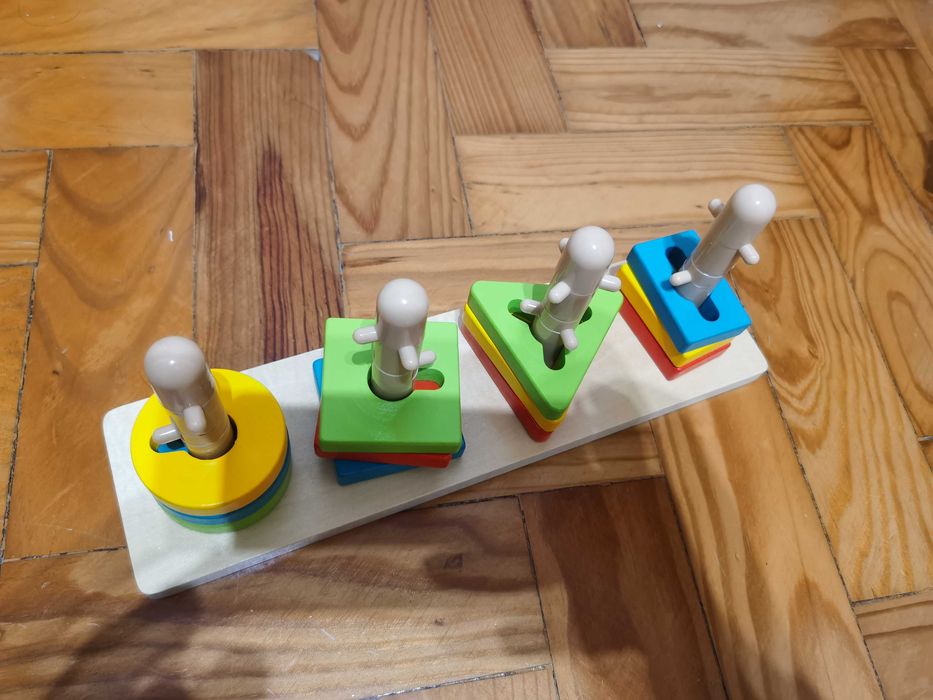 Brinquedo crianca - BOM ESTADO