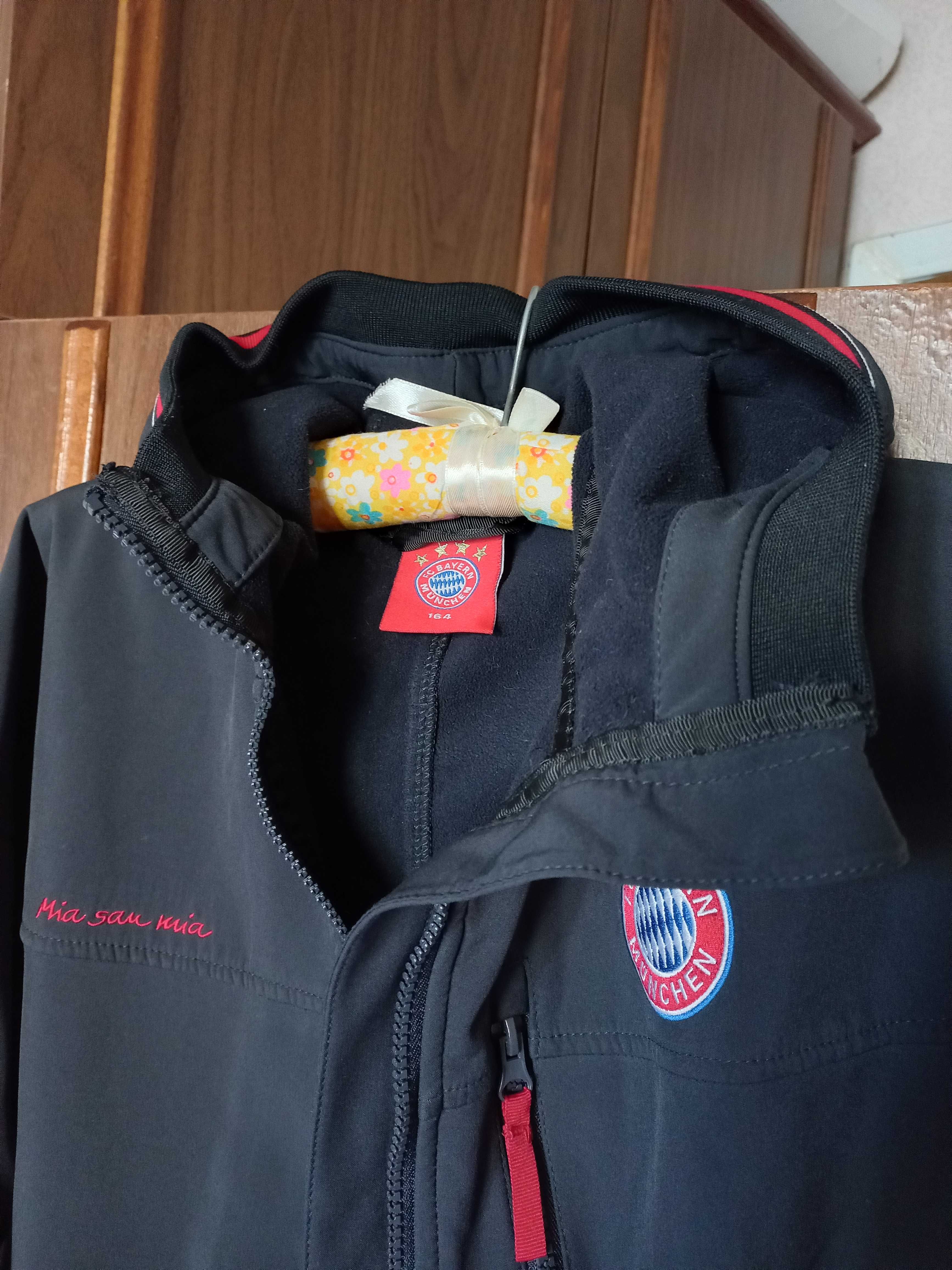 Курточка FC Bayern Munchen, р.164