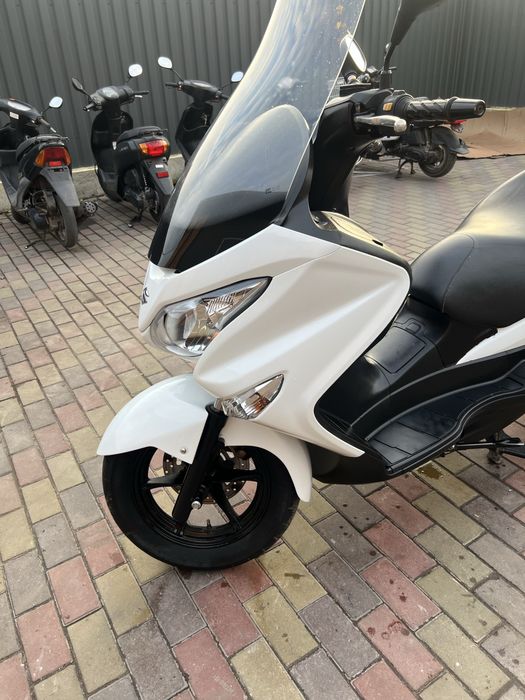 скутер Suzuki Burgman 200 без пробігу по Україні з Японії