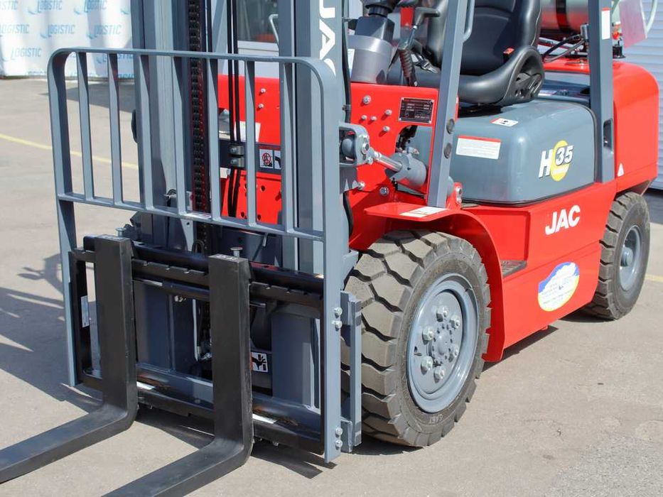 Продам новий вилковий газ-бензиновий навантажувач Jac CPQYD35H