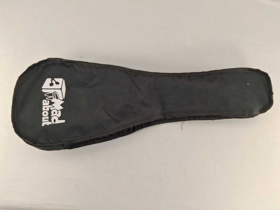 J208 Czarny Futerał Pokrowiec Torba Na Ukulele Sopranowe Mad About