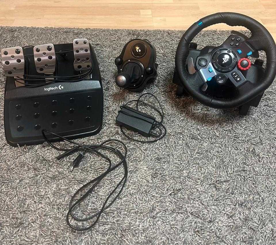 Kierownica Logitech G29 z pedałami i lewarkiem