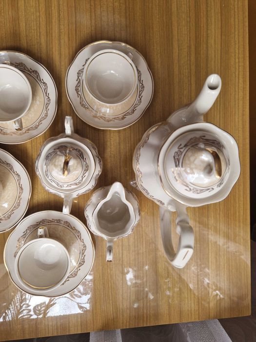 Chodzież porcelana serwis kawowy na 6 os PRL