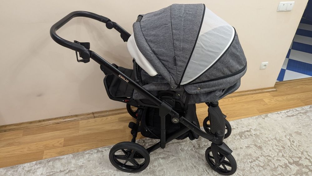 Коляска Adamex Emilio 2в1