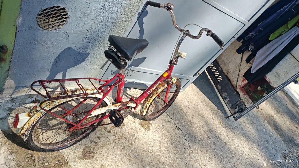 Składak Flaming ok. 1973r. z wyposażeniem jak na zdjeciu.Wysyłka 50zł.