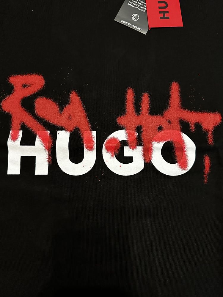 T-shirt HUGO czarny/kremowy rozmiar M