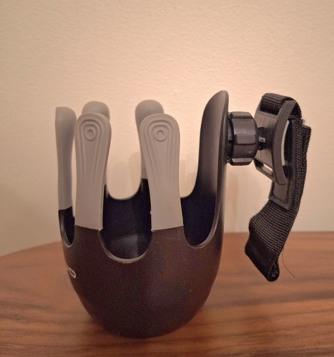 Uchwyt na kubek do wózka Muuwo