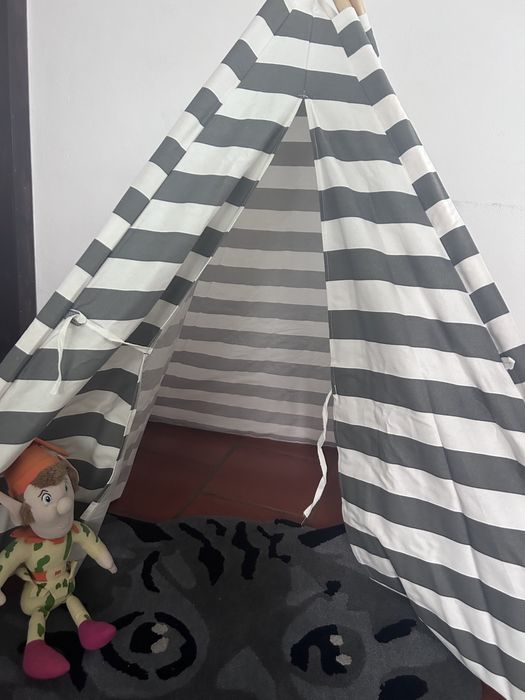 Tenda nova tipi tecido cinza e branco