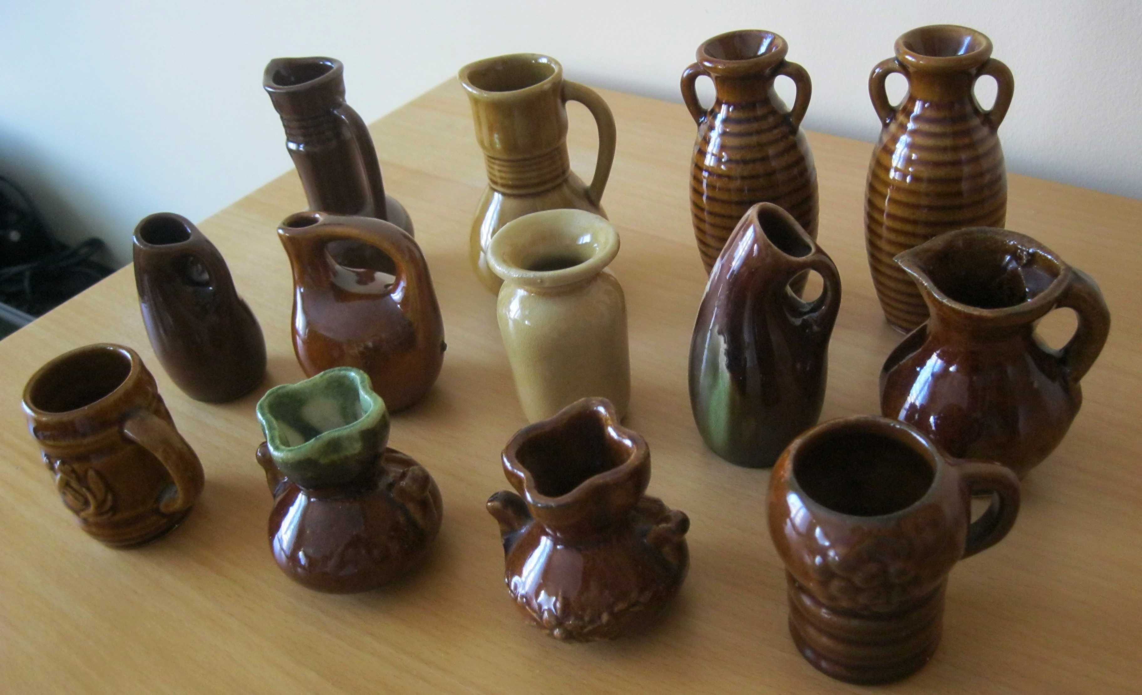 Wazoniki ceramiczne kolekcjonerskie