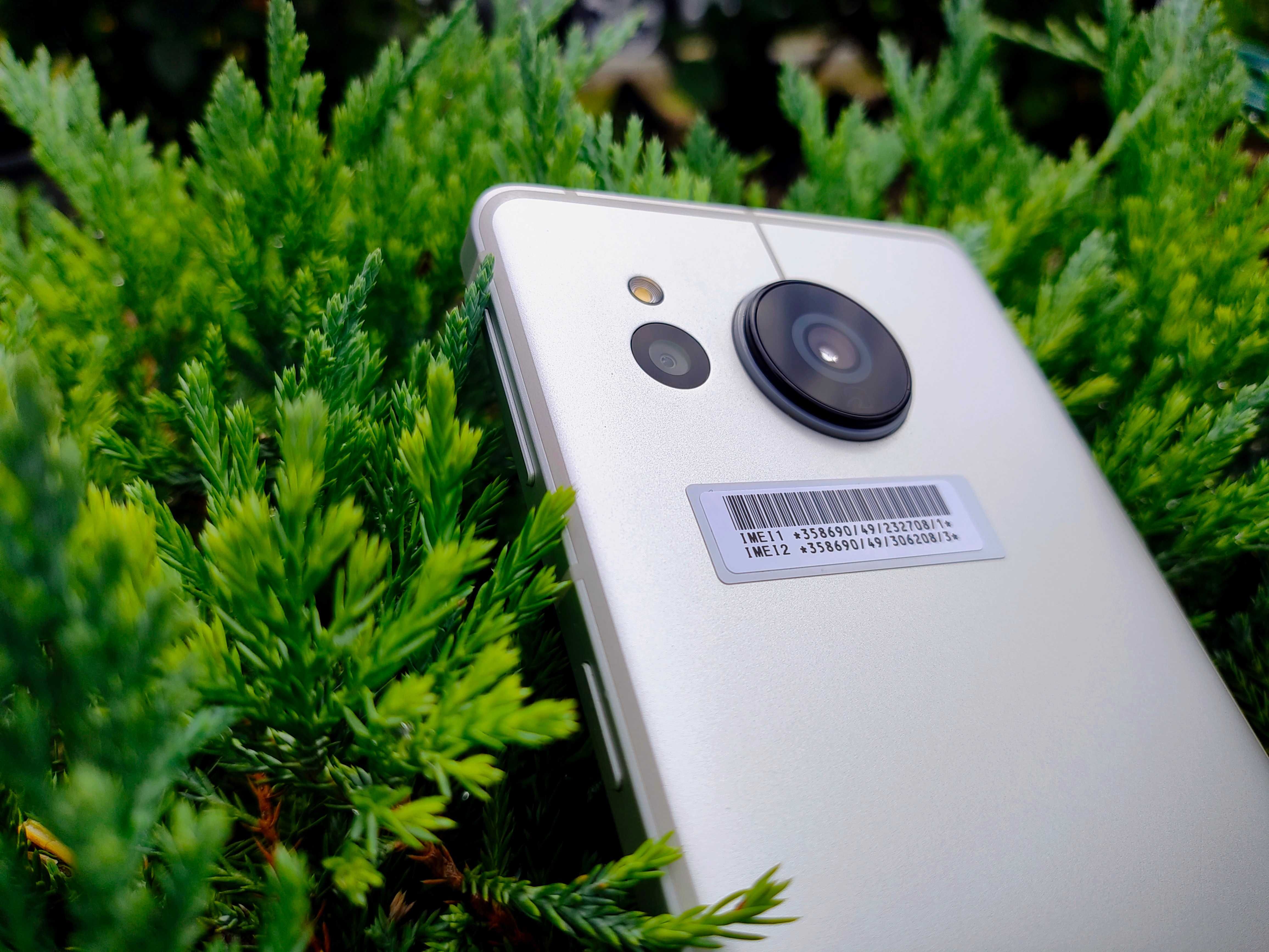 Противоударный смартфон Sharp A208SH(2sim,IP68,6\128gb,5050m,6.4"240гц