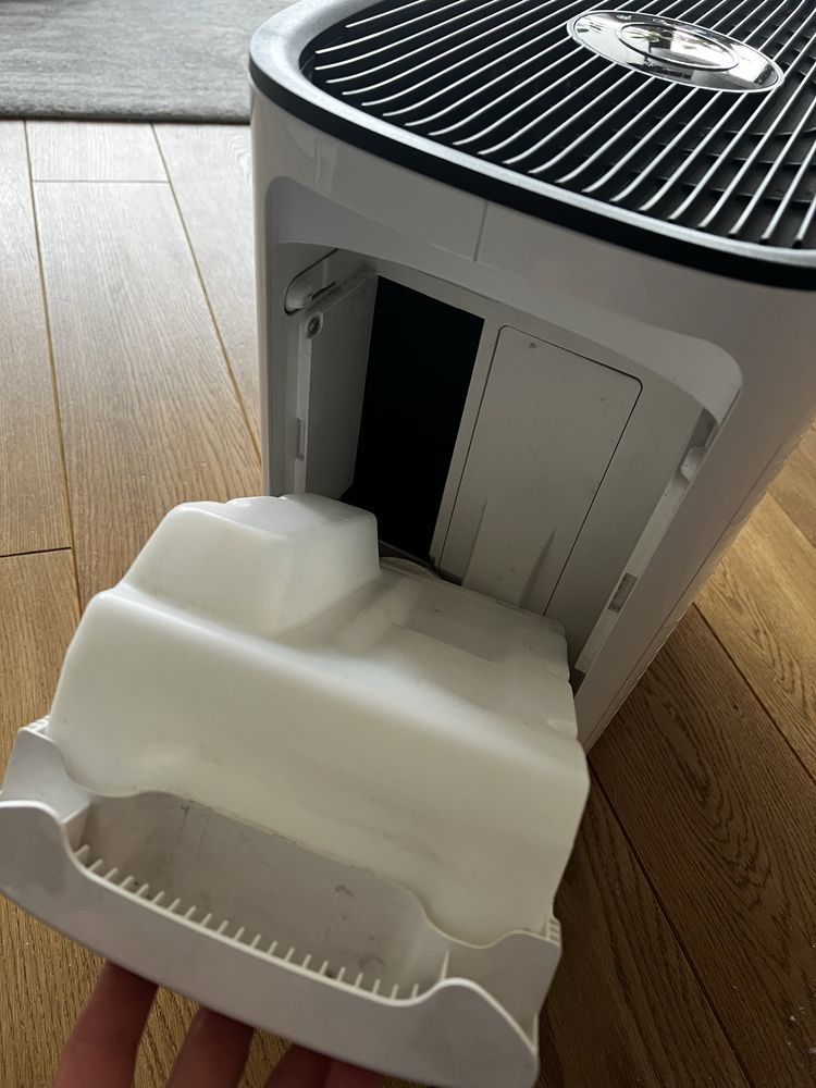 Philips - Nawilżacz z funkcją oczyszczania HU5930/10