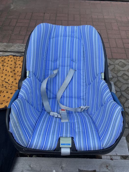 Fotelik - nosidełko MAXI COSI