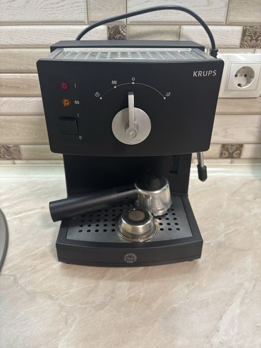 Рожковая кофемашина KRUPS FNC352