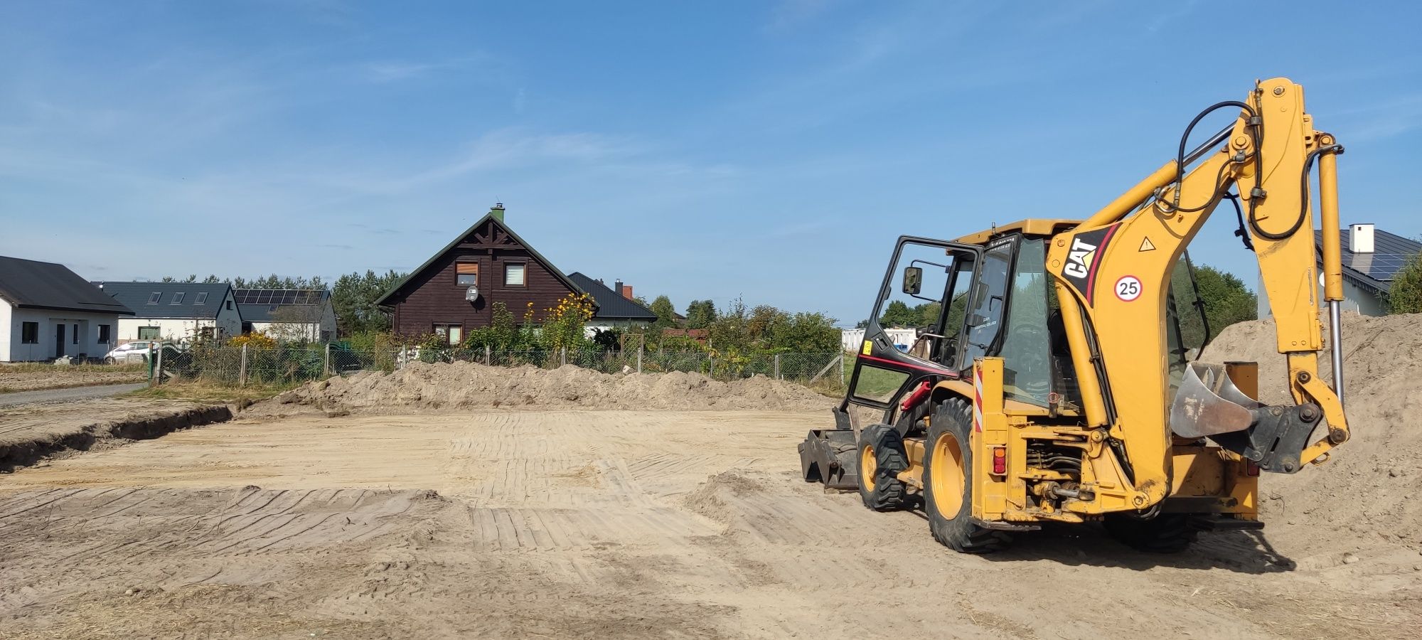 Usługi koparko-ładowarką  PRACE ZIEMNE , wyburzenia , rozbiórki, młot