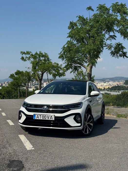 VW Taigo TOP, como novo, com tecto de abrir e muitos diferenciais.