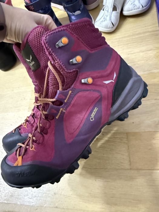 Жіночі Saleva 38 розмір