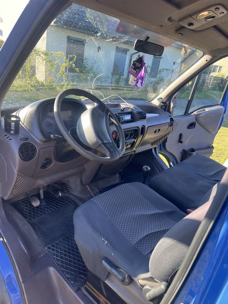 Renault Master 2.5