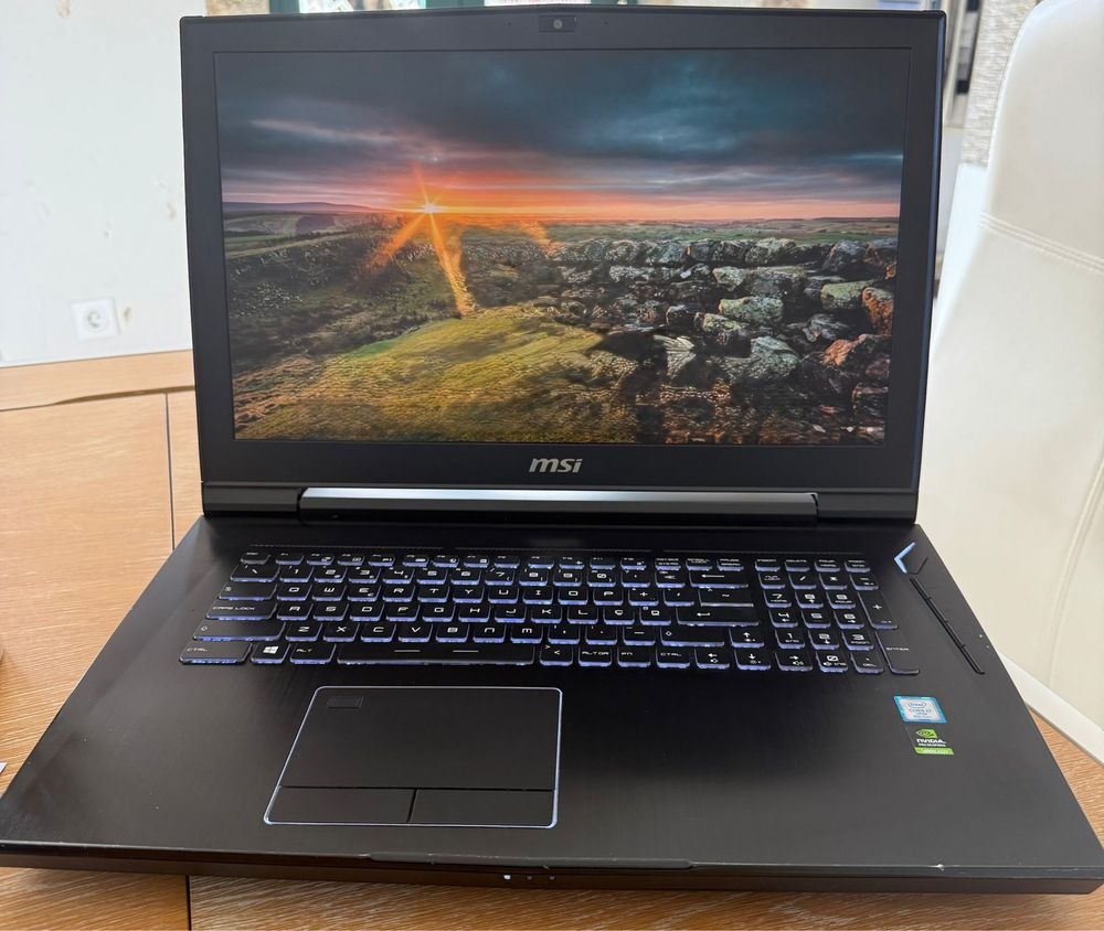 Vendo pc portatil MSI