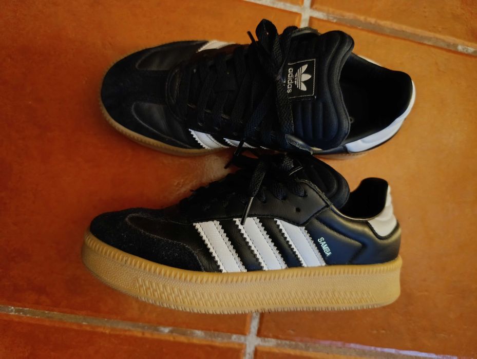 Sapatilhas adidas samba