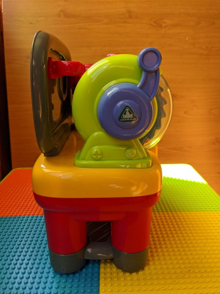 Музыкальная игрушка станок верстак для мальчиков ELC mothercare