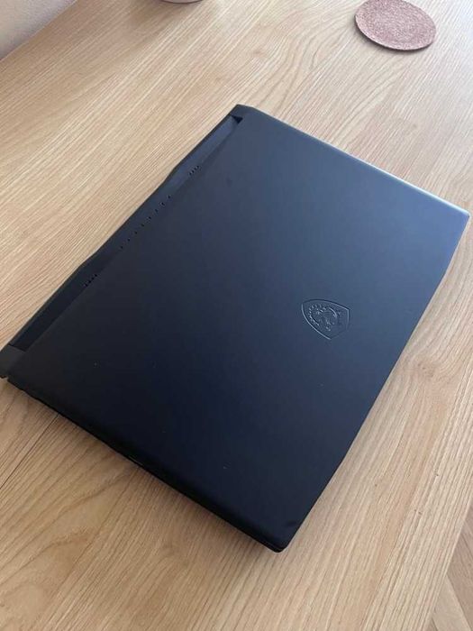 Laptop gamingowy MSI Katana GF66 11UD