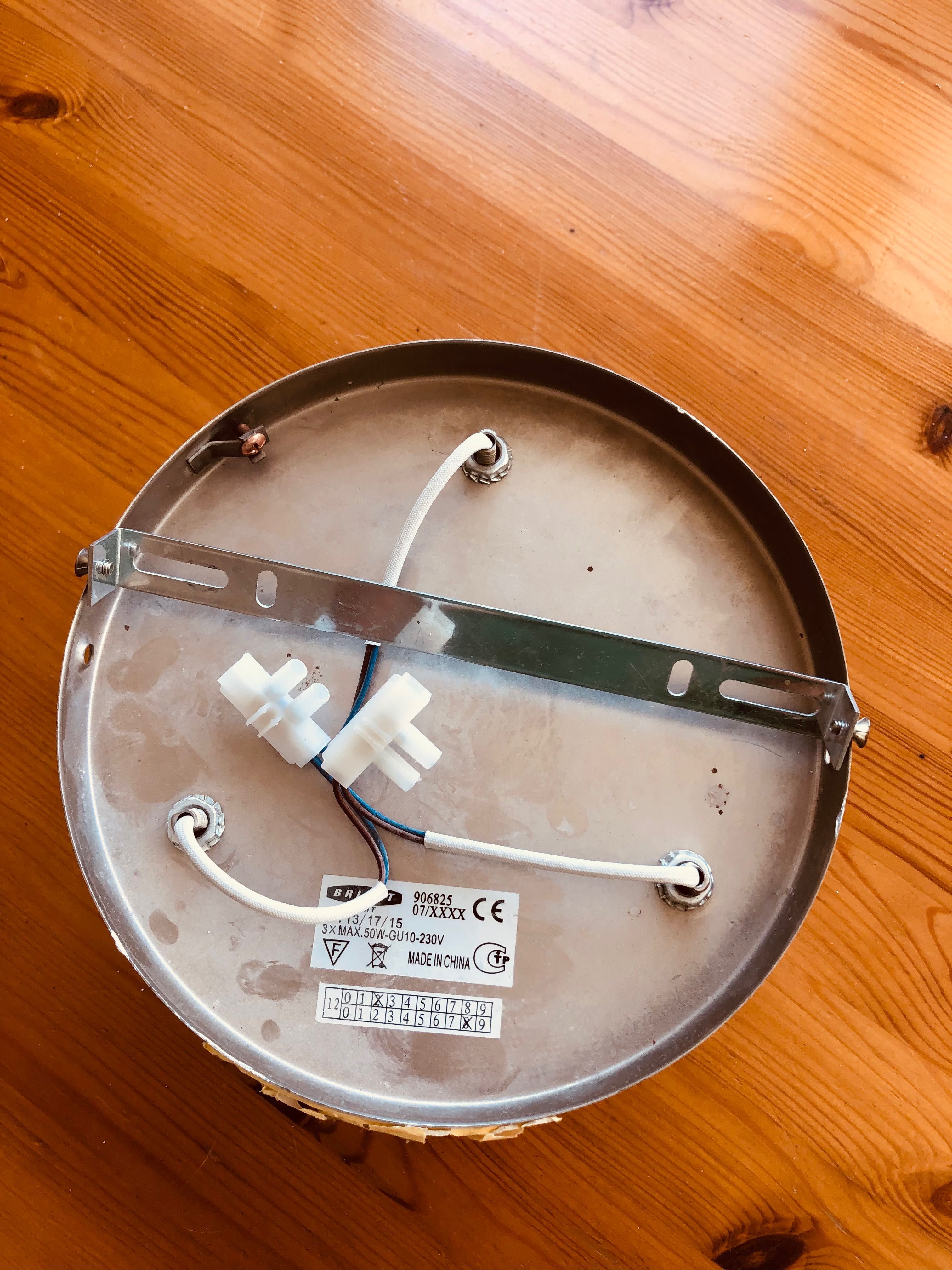 Lampa przysufitowa punktowa