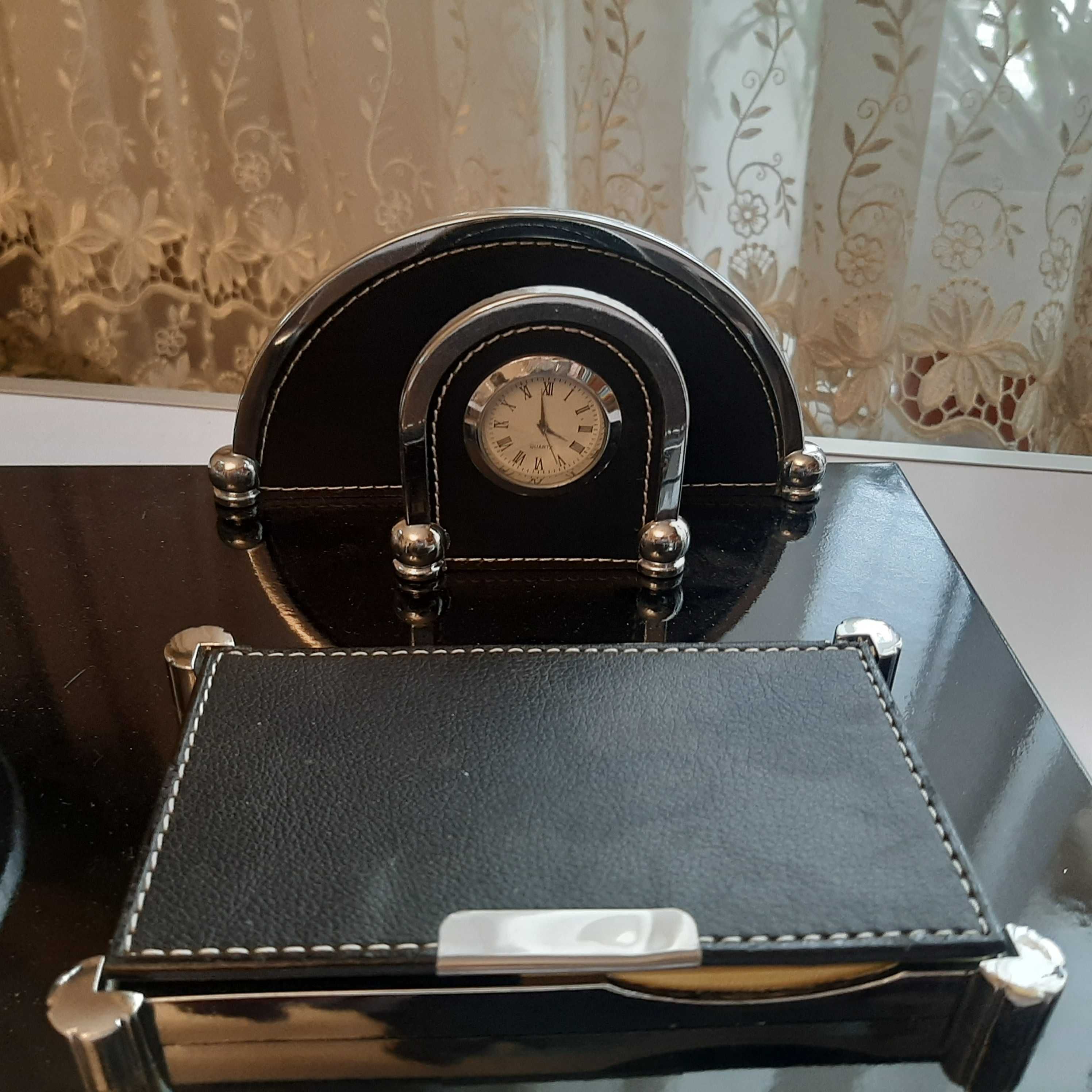 Продам новий настільний офісний набір