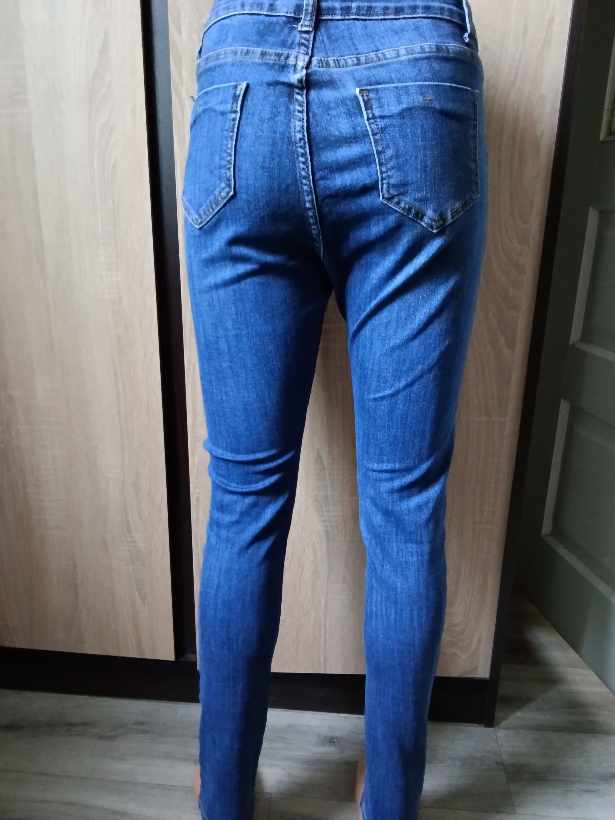 Жіночі джинси скінні , розмір L