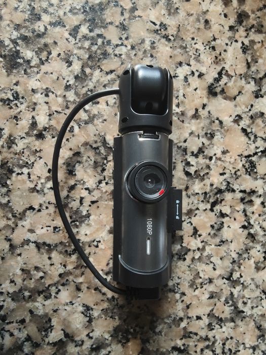 Câmara de gravação dentro e fora do carro