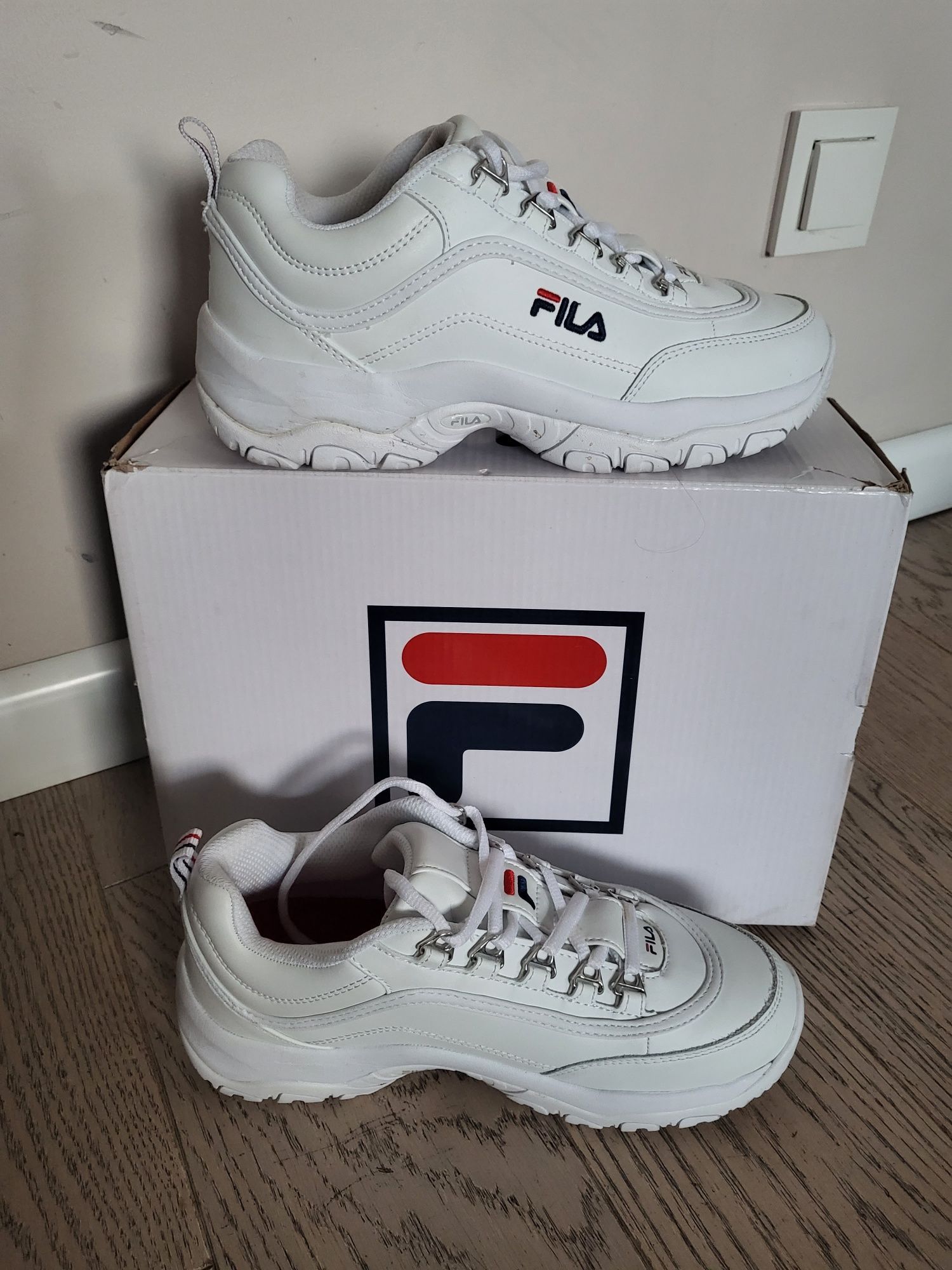 Sneackersy damskie FILA