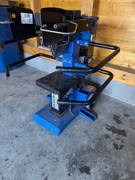 Łuparka do drewna Scheppach 15 ton .