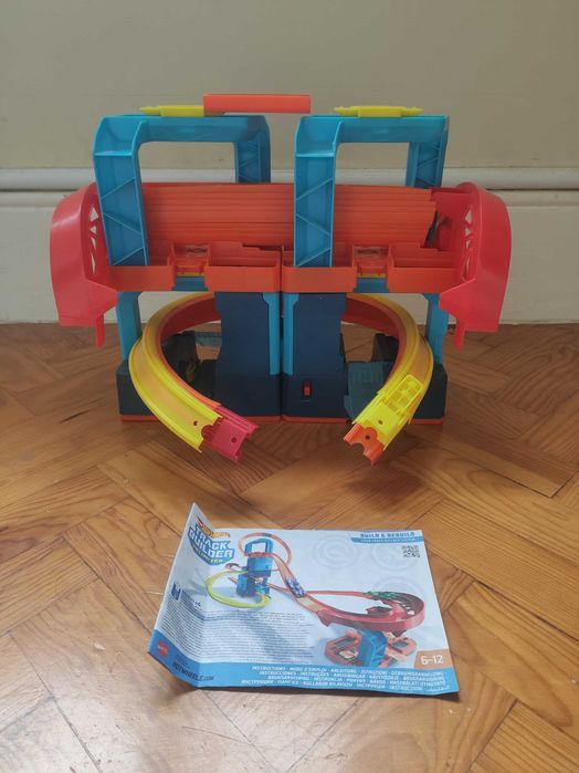 Pista Hot Wheels - Curvas e multi-nivel