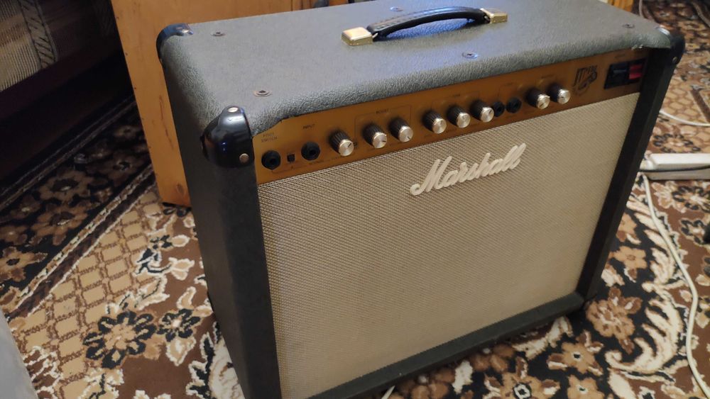 Ламповий Marshall jtm30 England, рідкісний комбік EL34, футсвіч, чохол