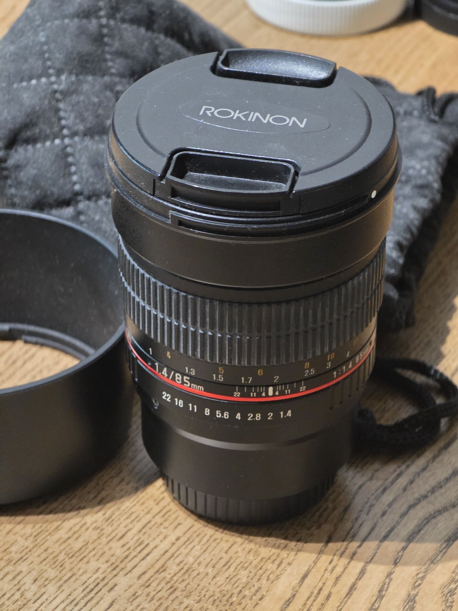 Rokinon 85mm f1.4 під micro 4/3 m43