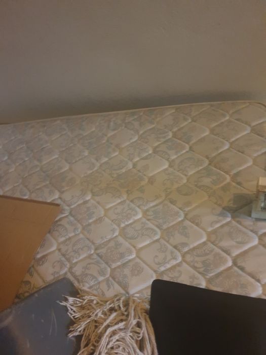 Vendo colchao em bom estado