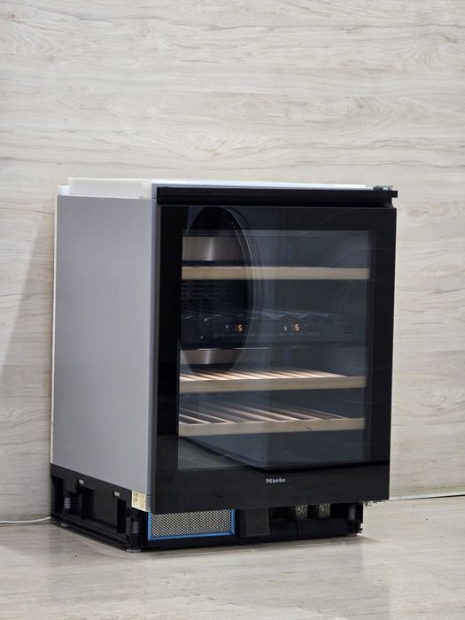 Топ винна шафа Мілє KWT6321 Як нова Під стільницю 2024р