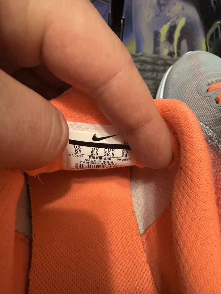Жіночі кросівки Кроссовки Nike Revolution 3 38,5(24см) оригінал