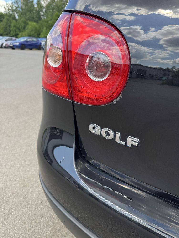Volkswagen Golf V