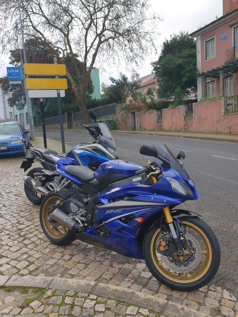 Yamaha R6 RJ11 blue