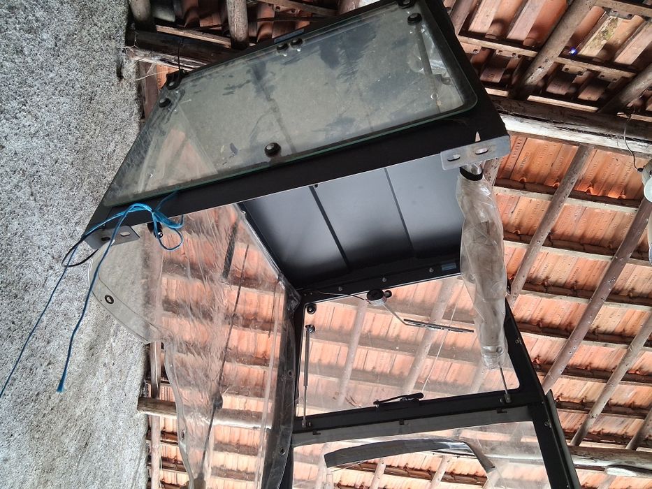 Cabine cabena trator