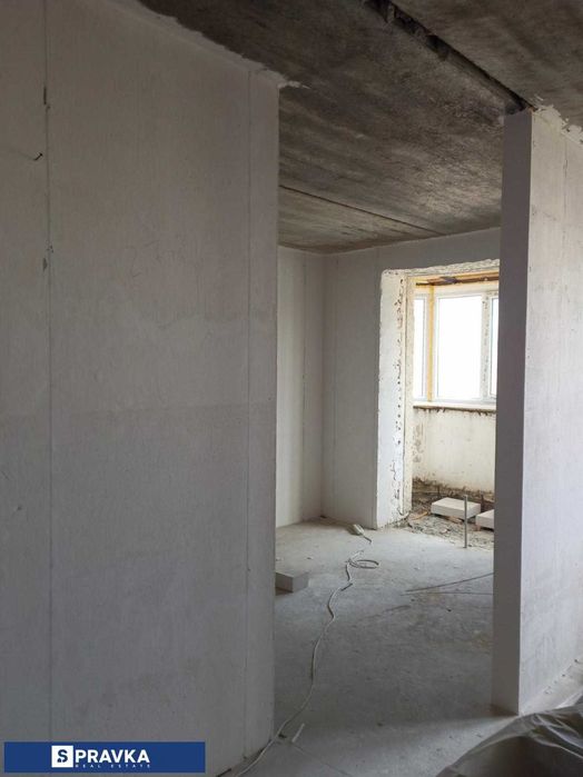 Срочная продажа! 2 комнатная в кирпичном доме. Закрытая территория!