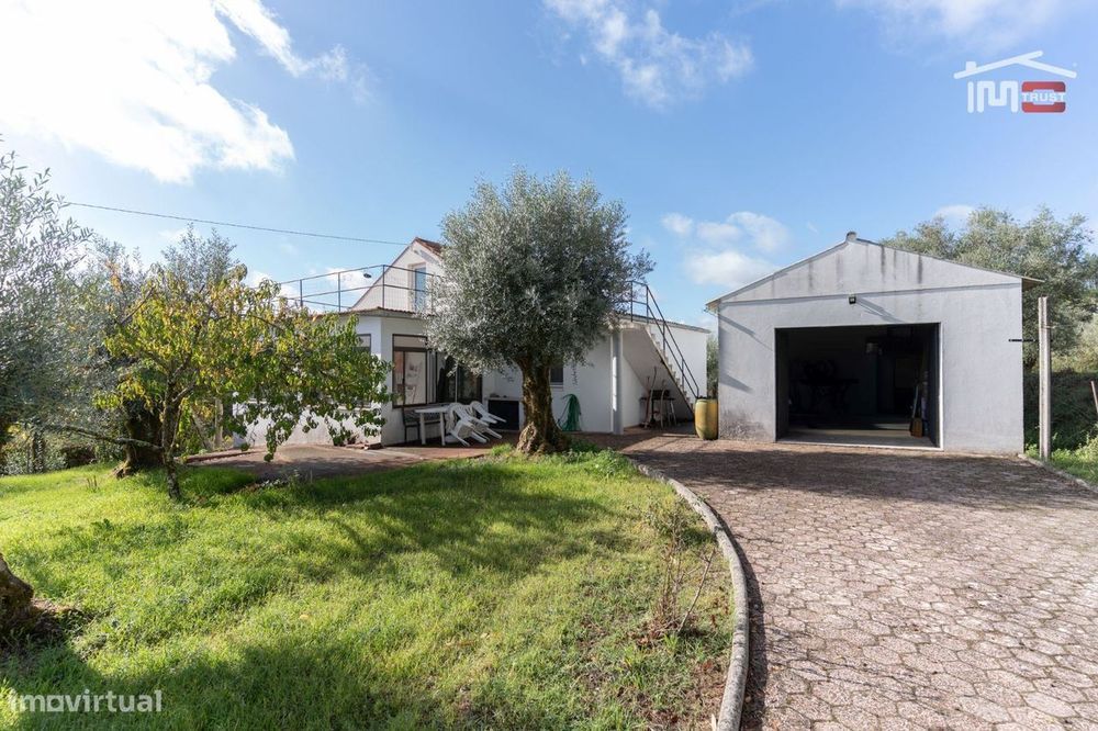 Patusca moradia a poucos Kms de Ourem