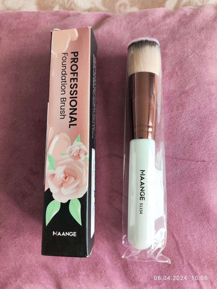 Пензл для макіяжу, Foundation brush