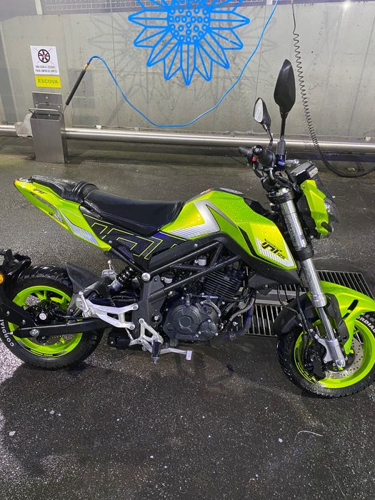 Benelli TNT 125 ano 2023