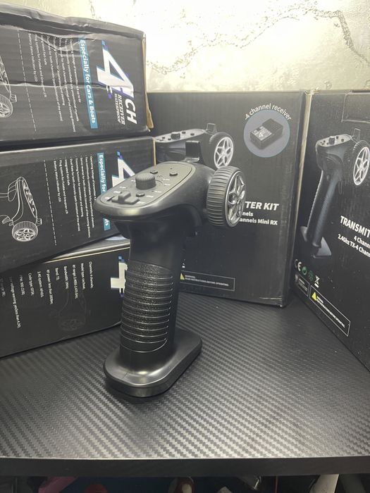 Пульт ТХ4 2,4 ГГЦ 4СН новий