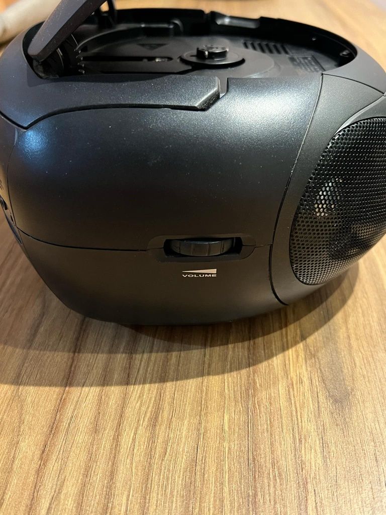Magnetofon Kruger&Matz KM6101 boombox radio otwarzacz CD