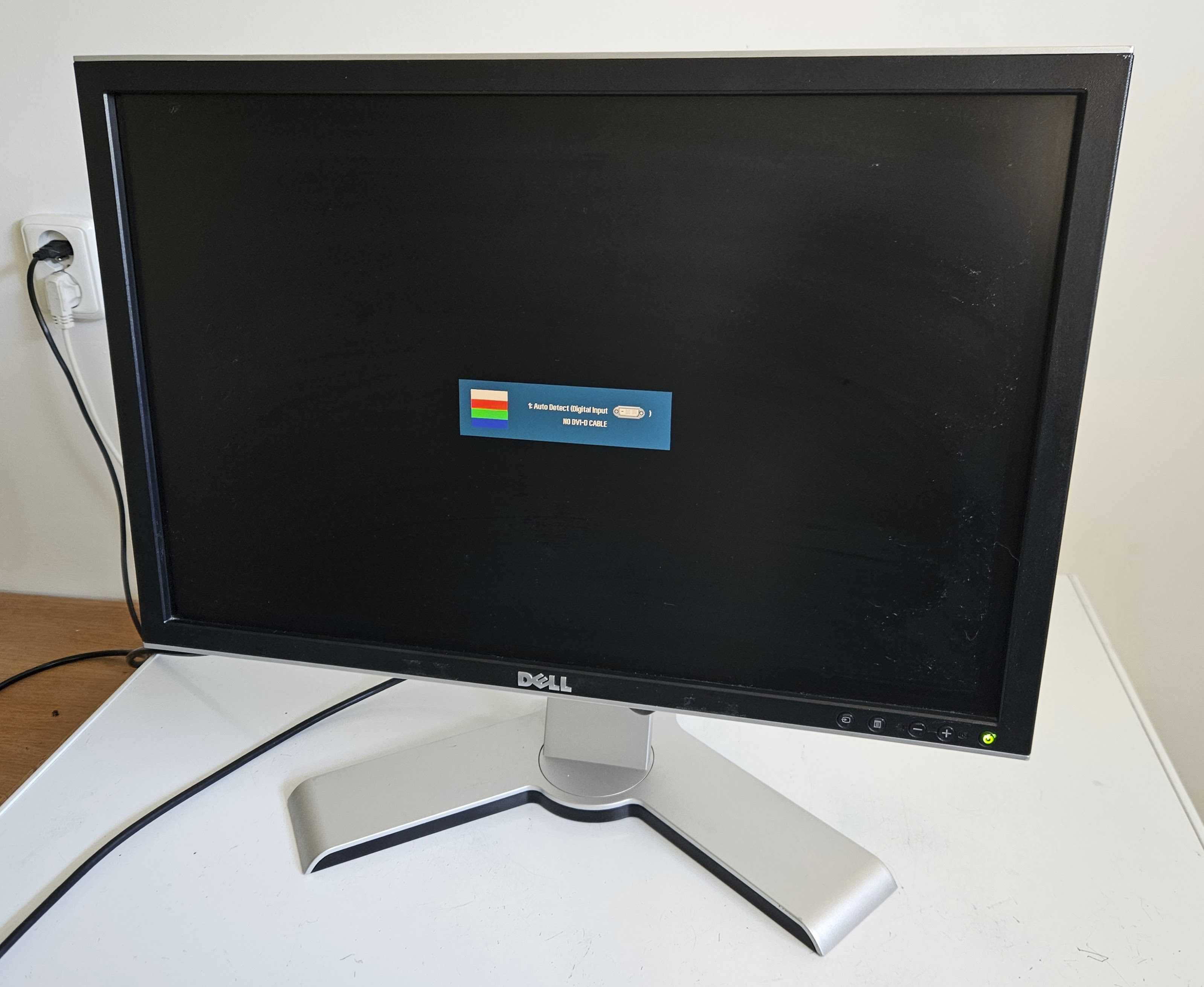 Monitor Dell Monitor Dell 2208WFPt 22" 1680x1050 VGA DVI USB