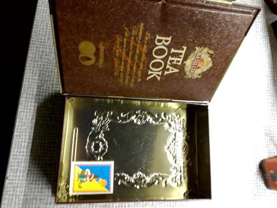 Футляр для книги подарочный.