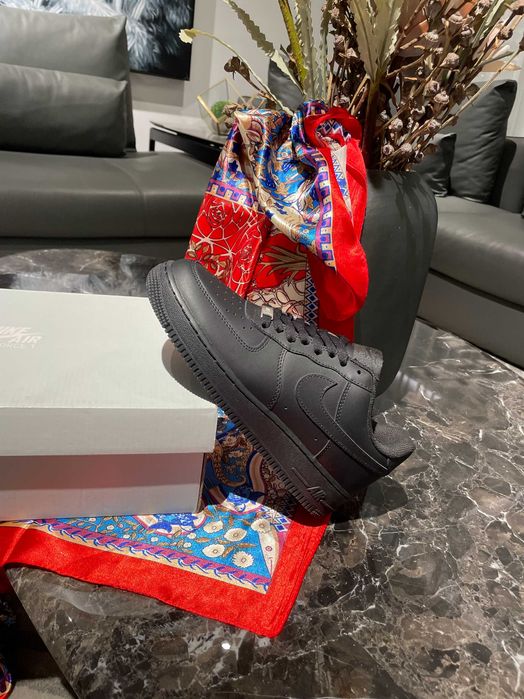 Nike Air Force 1 Low '07 Black Gum Biegania / Rozmiar. 40