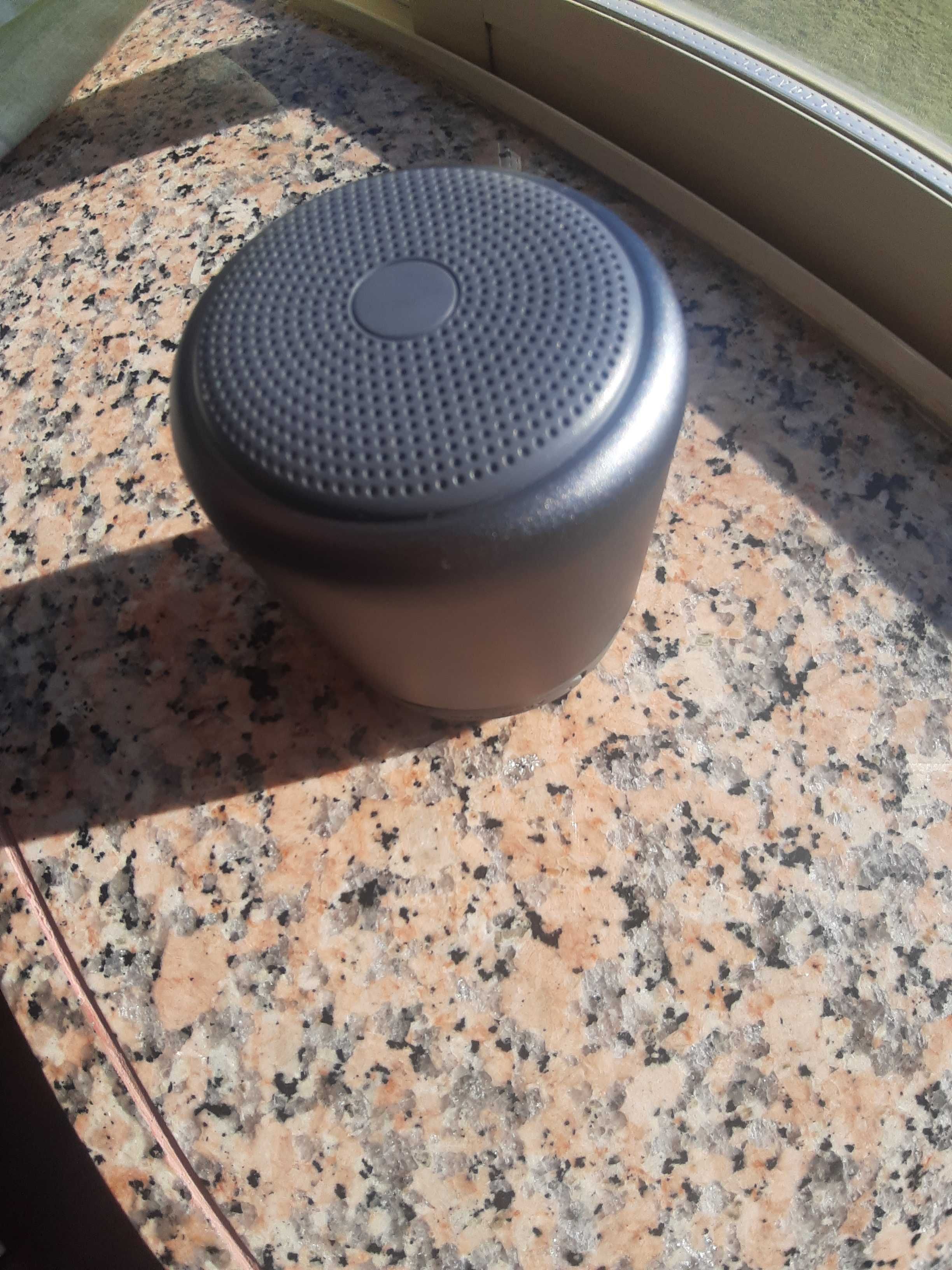 Coluna Bluetooth como nova